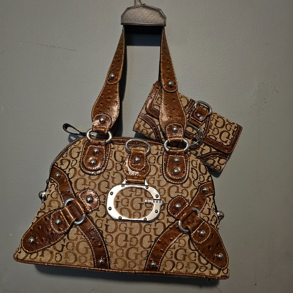 Vintage Y2K Guess Bag Monogram Shoulder Handbag with Matching Wallet - VGUC